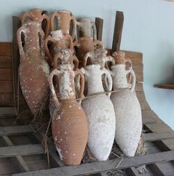 Amphorae stacking.jpg