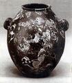 Shouldered_jar_with_two_lugs_MET_12-183-2.jpg
