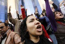Protests in Egypt continued for a second day, in defiance of the government's claim that all demonstrators would face "immediate" arrest