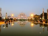 Chhota imambara gate.jpg