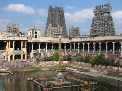 The armies of Delhi Sultanate led by Muslim Commander Malik Kafur plundered the Meenakshi Temple and looted it of its valuables.