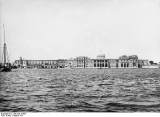 Bundesarchiv Bild 102-12200, Alexandria, Ras-El-Tine-Palast.jpg