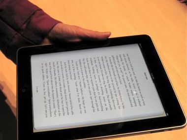 Tn10966 ipad ibooks portr.jpg