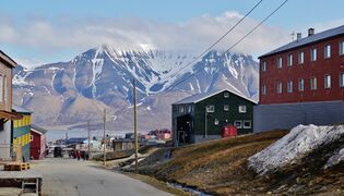 Nybyen near Longyearbyen