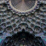 The complex geometry and tilings of the muqarnas vaulting in the Sheikh Lotfollah Mosque, Isfahan