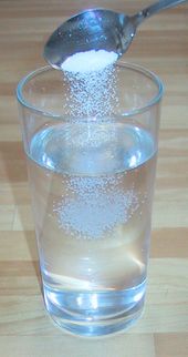 SaltInWaterSolutionLiquid.jpg