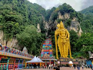 Batu Caves stairs 2022-05.jpg