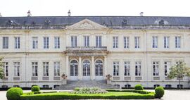 Agen - Préfecture, ancien palais épiscopal -2.JPG
