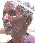 رجل صومالي يرتدي طاقية تقليدية.