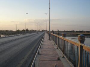 جسر الرقة.jpg