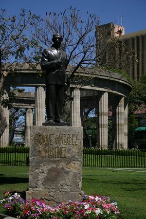 إنريكه گونزالس مارتينز