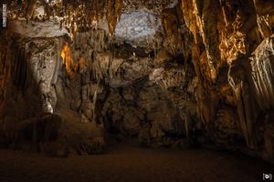 تفاصيل كهف الجارة.jpg