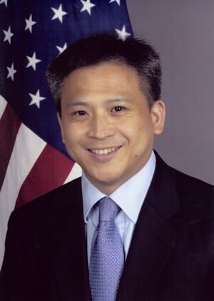 Dir-moy-portrait-high-resolution-1469x2073.jpg