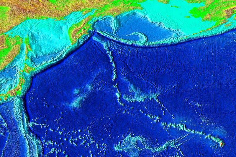 ملف:EmperorSeamounts.jpg