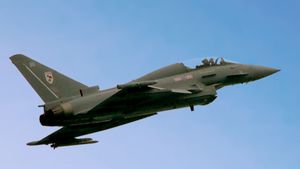 Eurofighter Typhoon 2.jpg