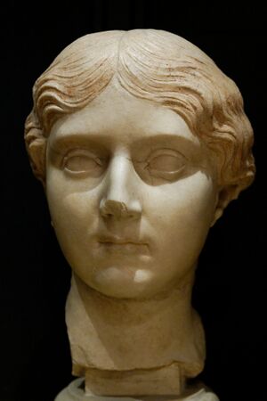 Female portrait Musei Capitolini MC922.jpg
