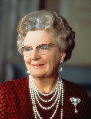 Portrait of Queen Juliana, 1973.jpg