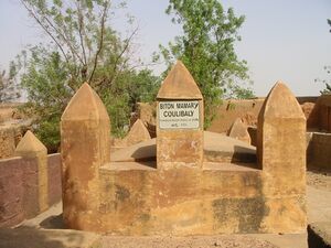 Tombe Biton Coulibaly.jpg