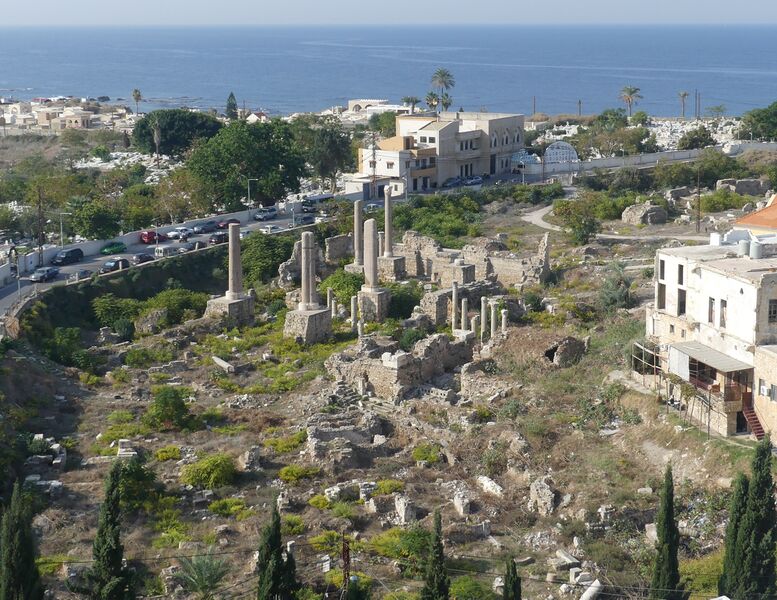 ملف:CrusaderCathedral TyreSourLebanon RomanDeckert07112019.jpg