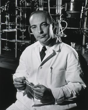 Arthur Kornberg.jpg
