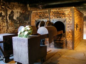 Aushwitz I crematoria memorial.jpg