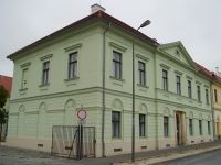 House, Aréna Street 8.
