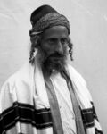 A Teimani (Yemenite) Jew with payot