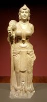 The Didarganj Yakshi depicting the dhoti wrap