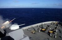 A Rolling Airframe Missile fired from يوإس‌إس Green Bay