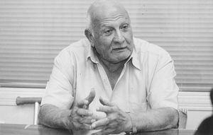 مجاهد عبدالمنعم مجاهد.jpg