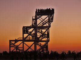 People enjoying Raan Utsav at Dhordo, كوتش
