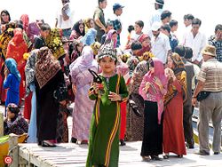 تركمان إيرانيون في بندر تركمن