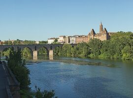 Old Bridge and the Ingres Museum