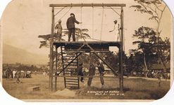 ثلاثة من مجاهدي المورو مشنوقون في جولو، 23 يوليو 1911