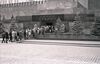 Moskau 1957 - Lenin-Stalin-Mausoleum.jpg