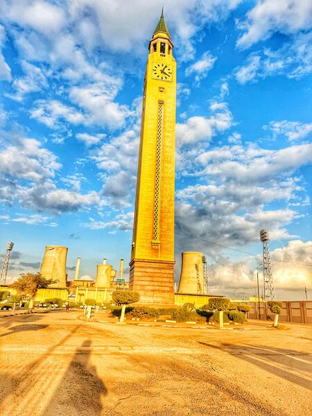 ملف:ساعة شركة غزل المحلة.jpg