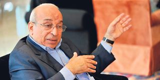 فهمى هويدي الذى يصرح بانتمائه إلى مذهب أفراد المدرسة العقلانية –ومن ضمنهم الكواكبي.