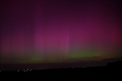 شفق قطبي كما يُرى من كراكوڤ، پولندا (50°N)