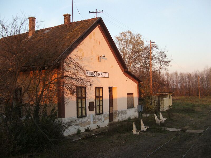 ملف:107-Monostorpályi.jpg