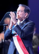 Laurentino Cortizo (cropped).jpg