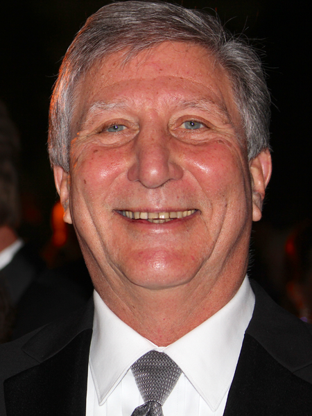ملف:Dick Frenkiel.tif