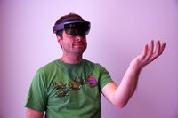 MicrosoftHoloLensBloomGesture.JPG