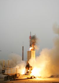 إطلاق آرو 2 في 26 أغسطس 2004.