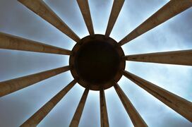 Iran - Hamedan - The Tomb of Avicenna - panoramio.jpg