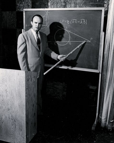 ملف:Geometry Lessons.jpg