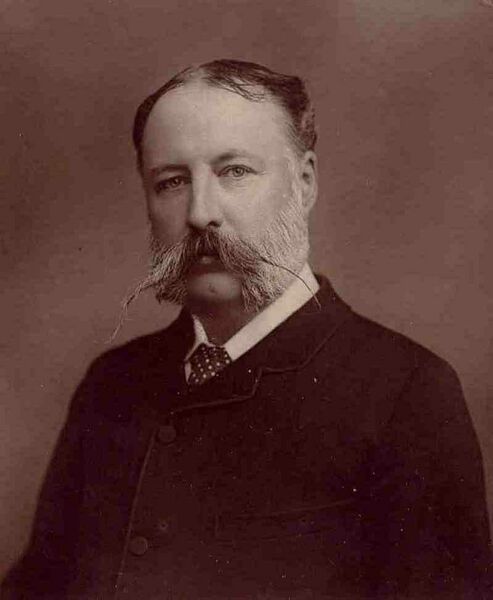 ملف:Henry Savile Clarke (cropped).jpg