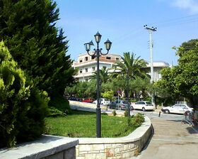 The statue of Pericles in the main entrance to the city of Cholargos