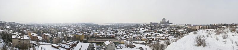 ملف:Esztergom 2010-02-13.jpg