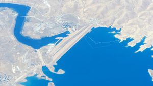 MosulDam-July2012-01.JPG