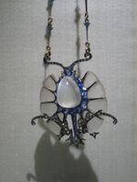 Pendant, Museu Calouste Gulbenkian